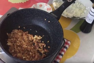 ニンジャソースでつくる焼き飯
